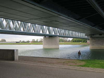 Karlsruher Rheinbrücken von unten. Foto: Uwe Haack Rheinbrücken
