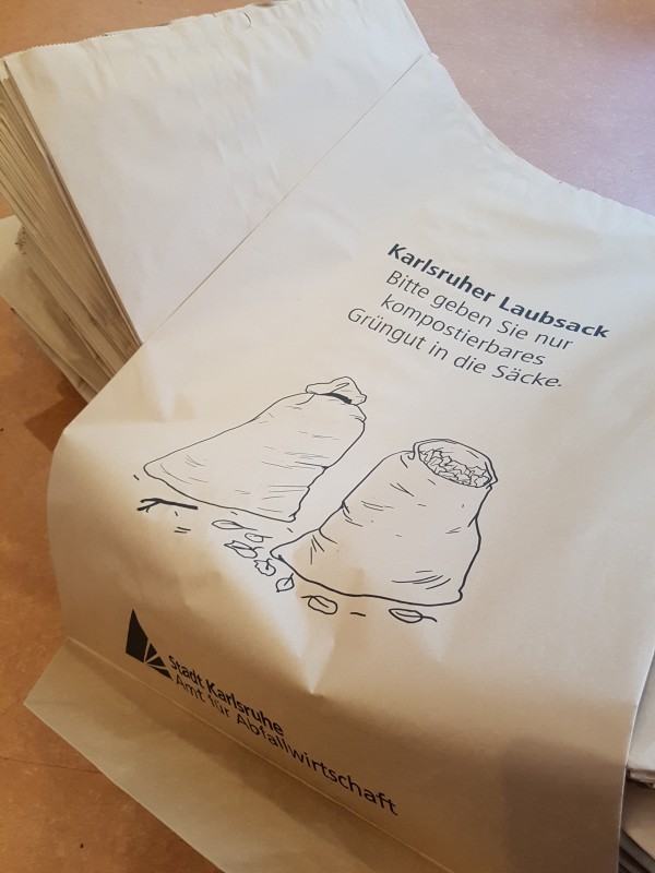 Laubsackverkauf Bild